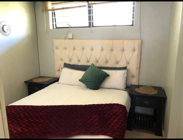 2 BEDROOM APARTMENT FOR SALE IN UMHLANGA RIDGE